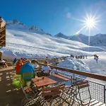 Grands Montets 112 In-ski Out - Happy